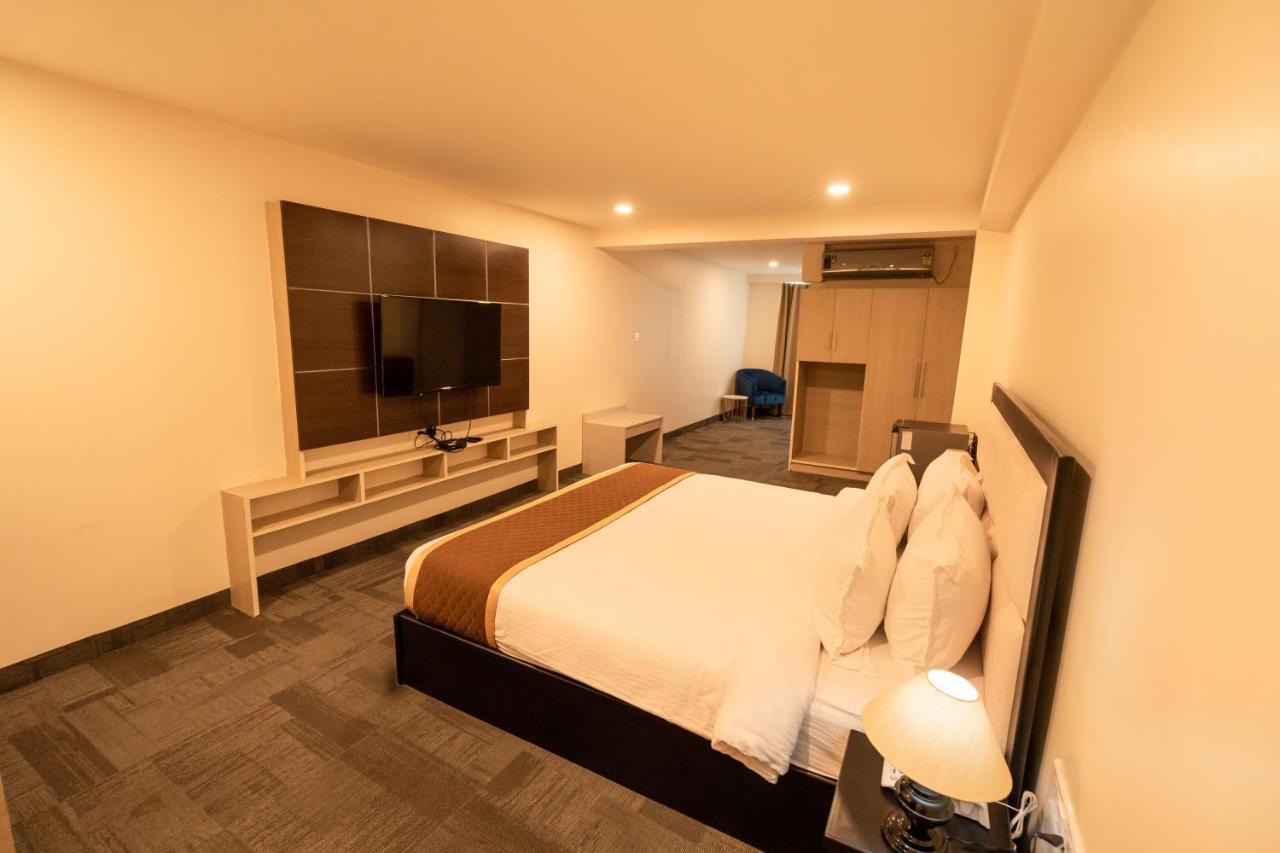 Royale Lalawi Hotel Aizawl Ngoại thất bức ảnh