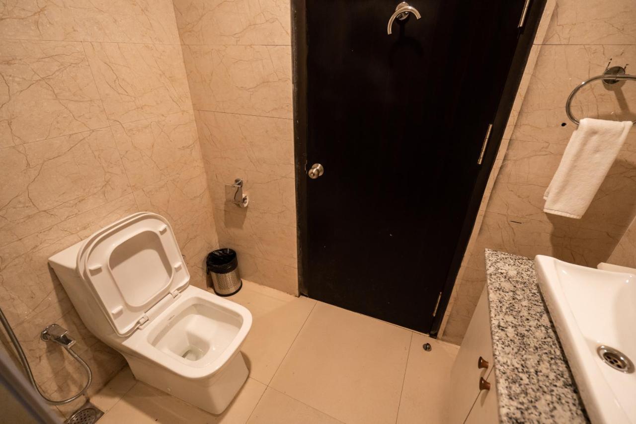 Royale Lalawi Hotel Aizawl Ngoại thất bức ảnh