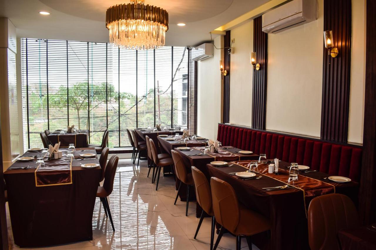 Royale Lalawi Hotel Aizawl Ngoại thất bức ảnh
