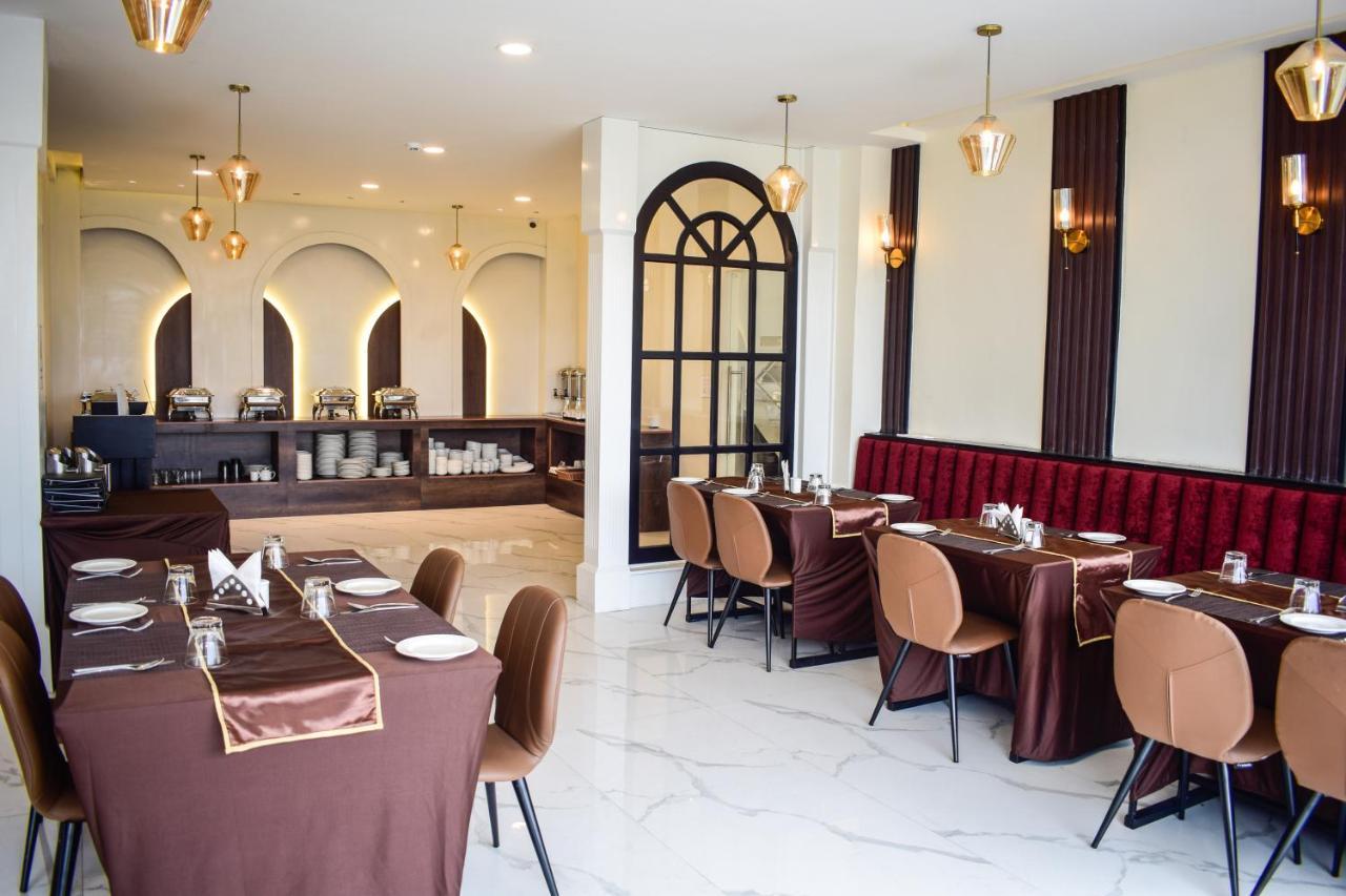 Royale Lalawi Hotel Aizawl Ngoại thất bức ảnh
